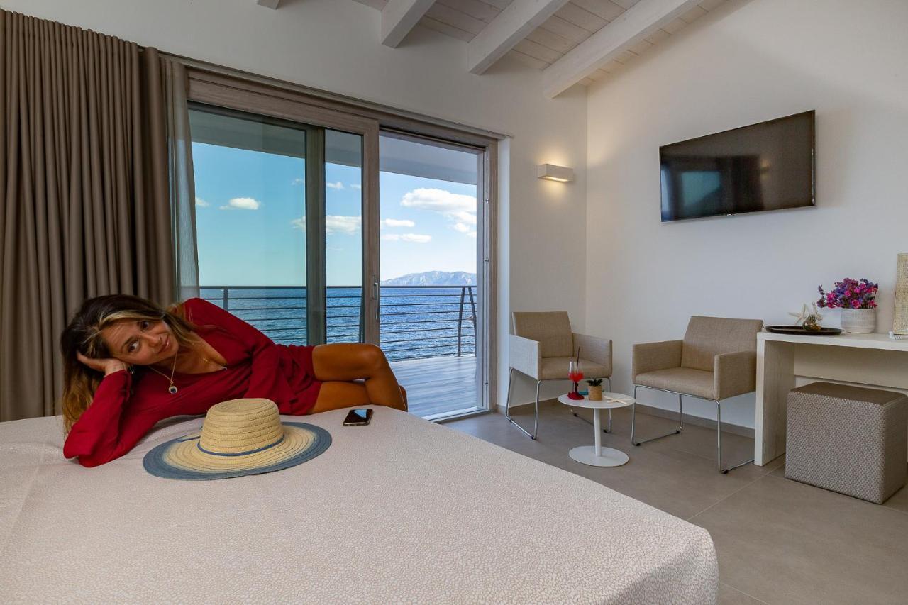 Hotel Caramare Кала Гононе Екстериор снимка