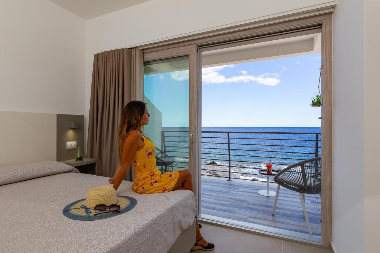 Hotel Caramare Кала Гононе Екстериор снимка