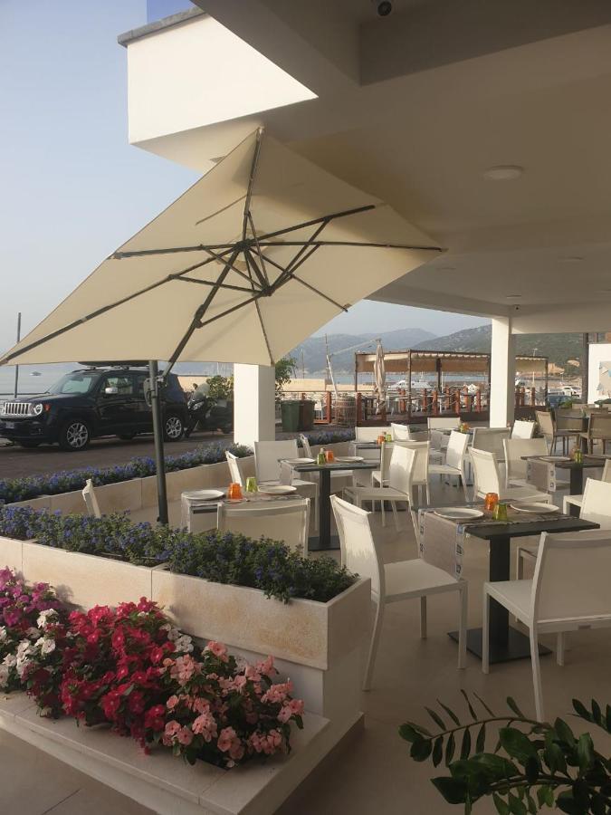 Hotel Caramare Кала Гононе Екстериор снимка