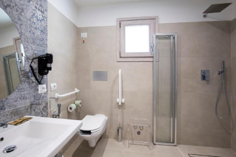 Hotel Caramare Кала Гононе Екстериор снимка