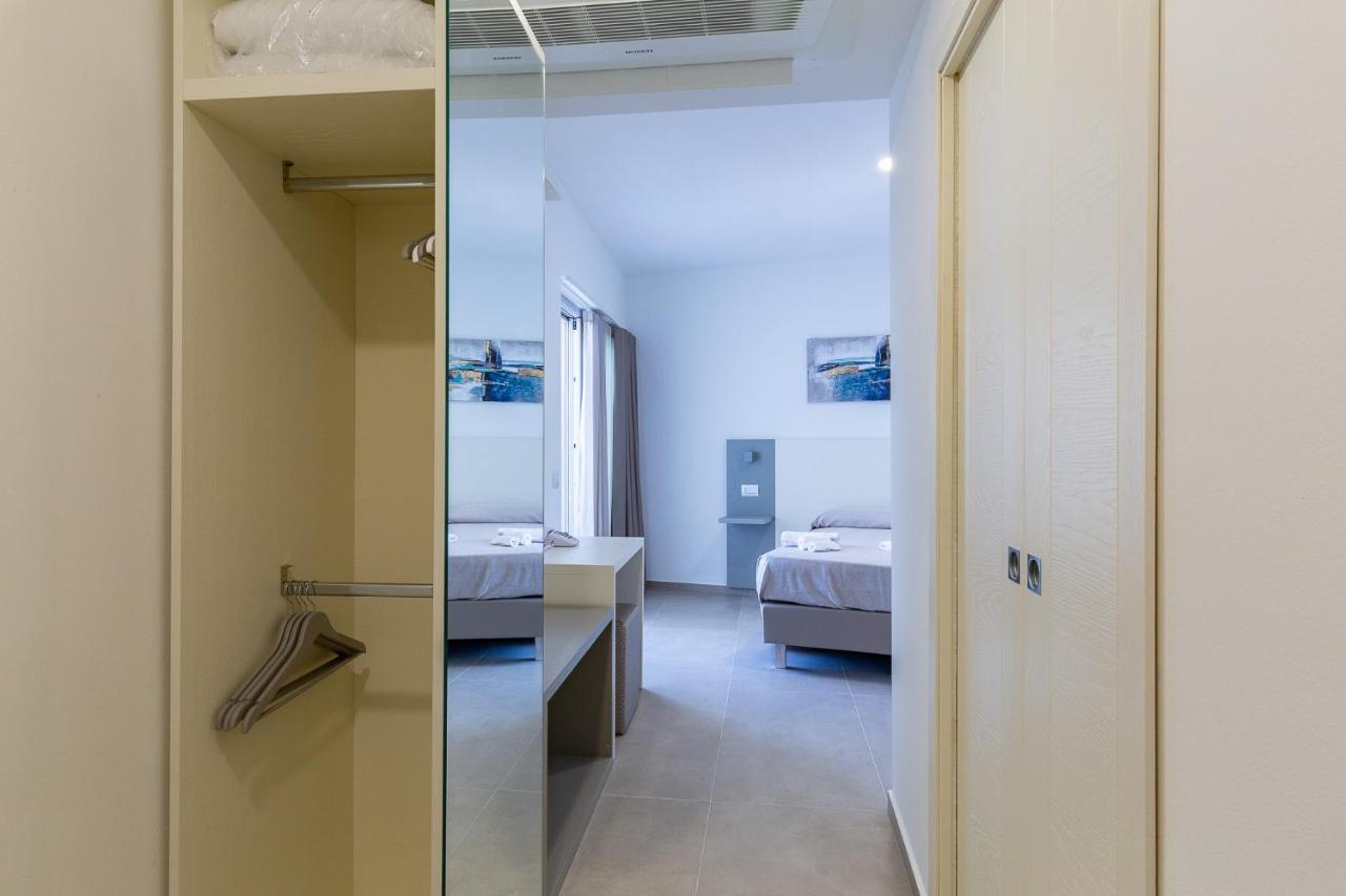 Hotel Caramare Кала Гононе Екстериор снимка