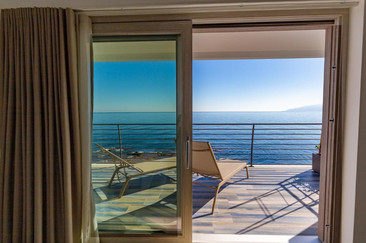 Hotel Caramare Кала Гононе Екстериор снимка