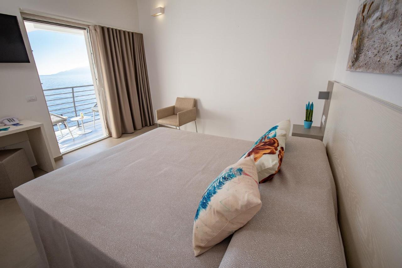 Hotel Caramare Кала Гононе Екстериор снимка