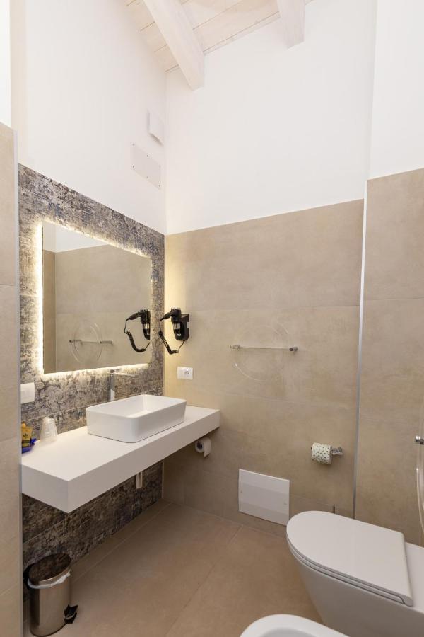 Hotel Caramare Кала Гононе Екстериор снимка