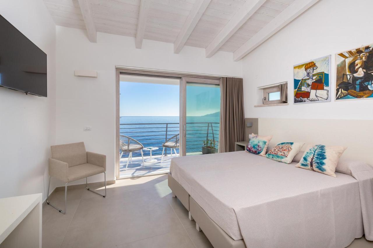 Hotel Caramare Кала Гононе Екстериор снимка