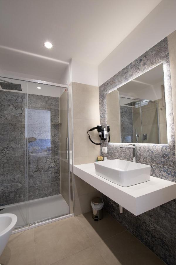Hotel Caramare Кала Гононе Екстериор снимка
