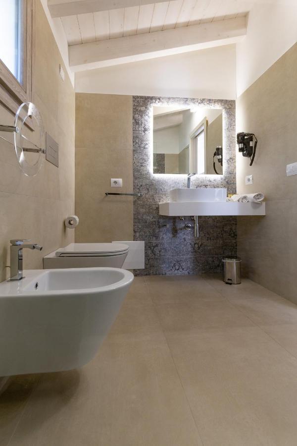 Hotel Caramare Кала Гононе Екстериор снимка